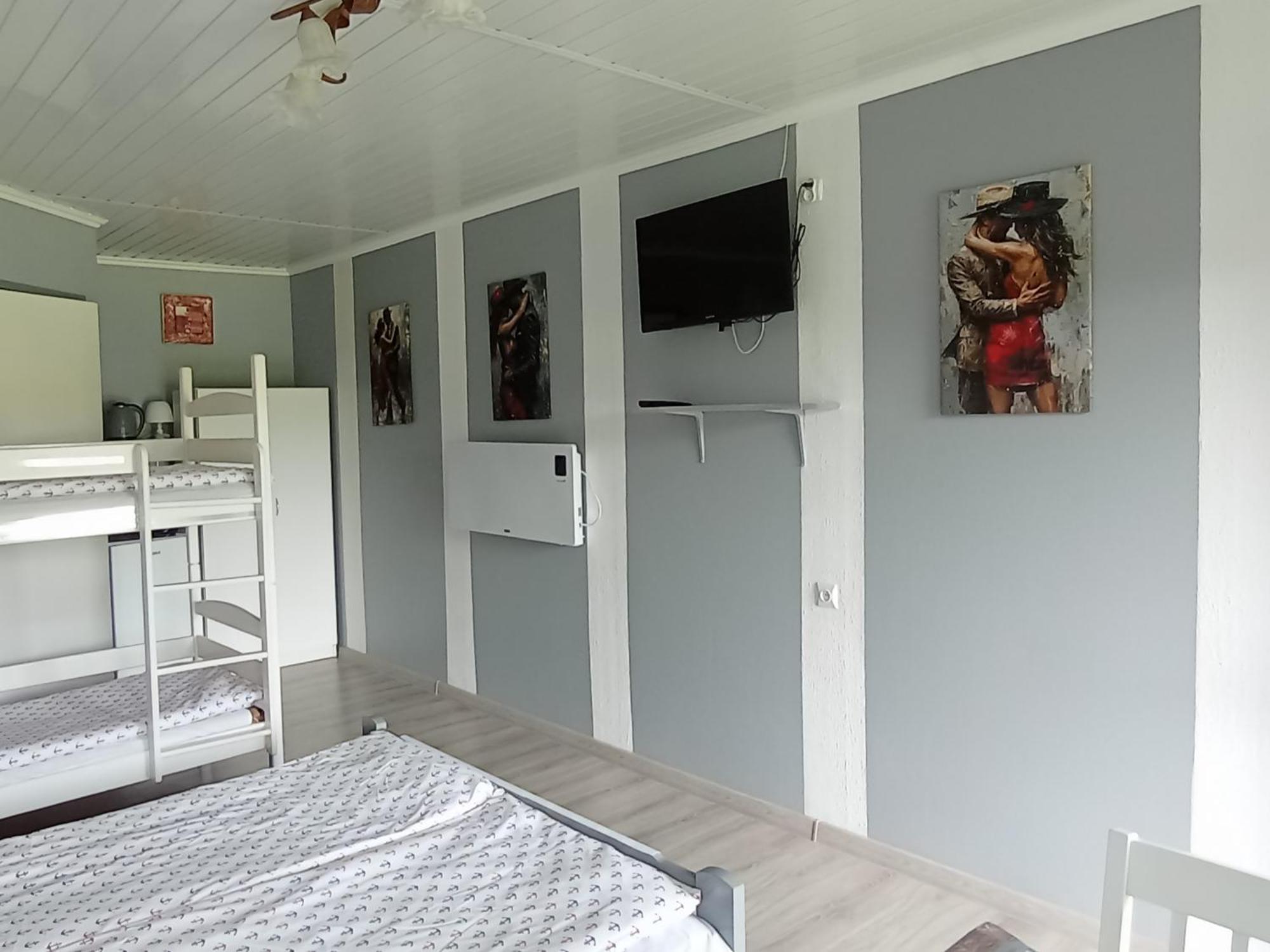 Anrema - Pokoje 21M2 Swarzewo Kültér fotó